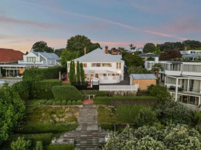 Herne Bay Opulence!, Auckland